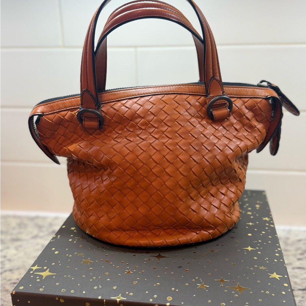 🧡Authentic🧡  ✨bottega Venetta✨